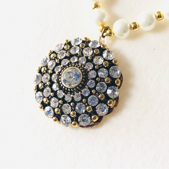 Handcrafted cream Czech Pearl genuine emerald gemstone clasp necklace - Picture 5 of 12